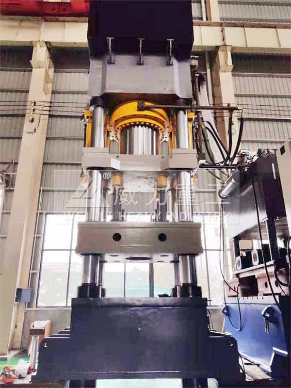 1800吨铁屑压块机-全自动粉末液压机